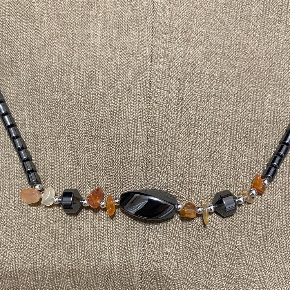 Vintage hematite necklace! - Picture 3 of 7